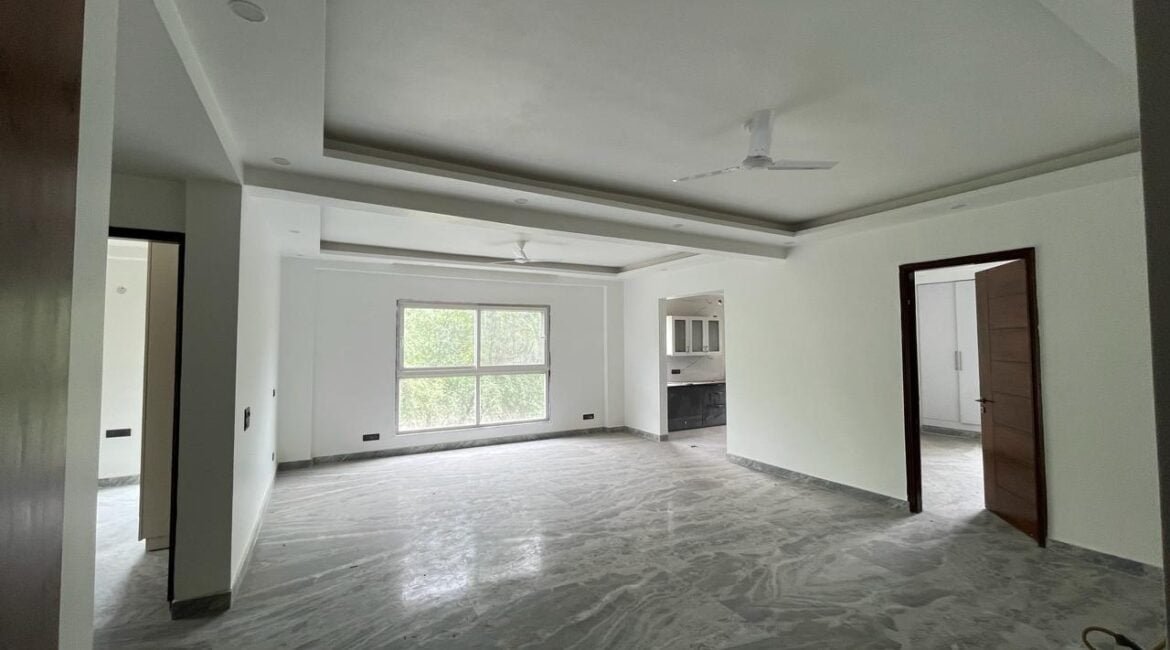 4 BHK Builder Floor for Rent in Block C Palam Vihar Gurgaon @ 3240 sq.ft. / 360sq.yd.