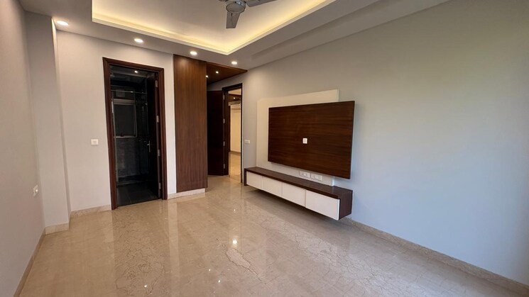 IN_638935307895097639-1509251059495949