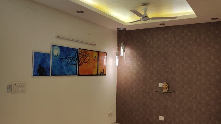 IN_638938031129579328-1809250238323832