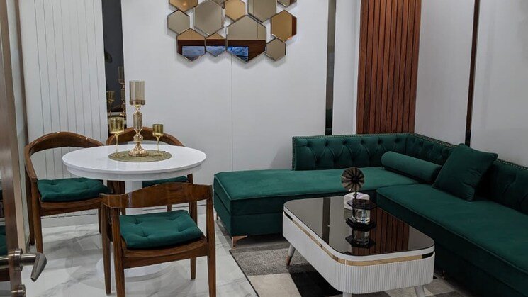 IN_638938100438238918-180925043403343-1