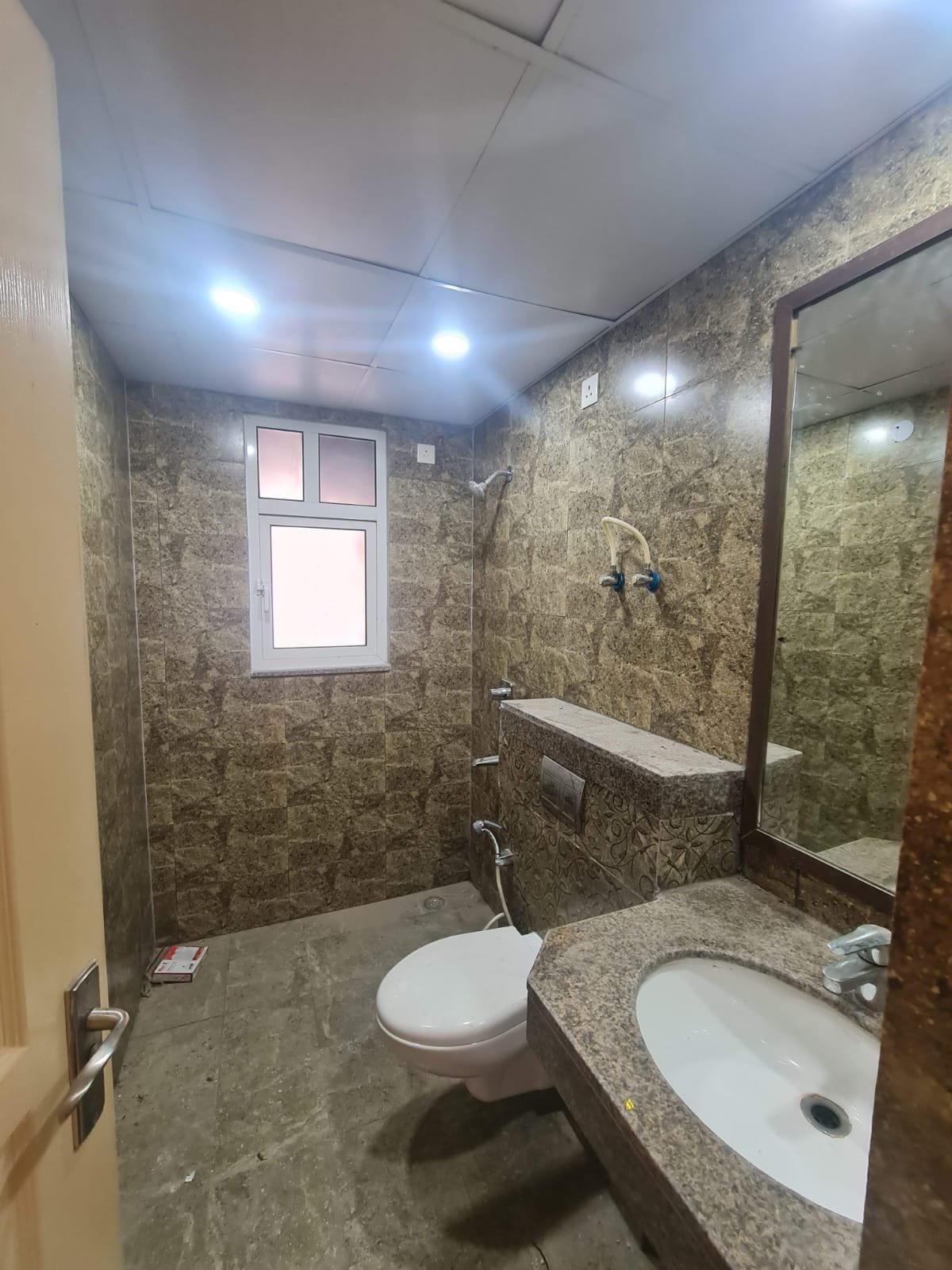 WhatsApp-Image-2025-09-18-at-17.12.03-1