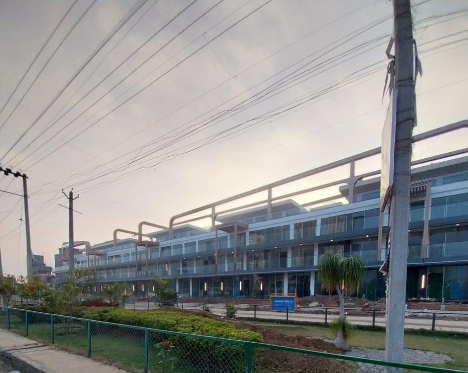 adgfigd_1740470987_572521609_optOrig