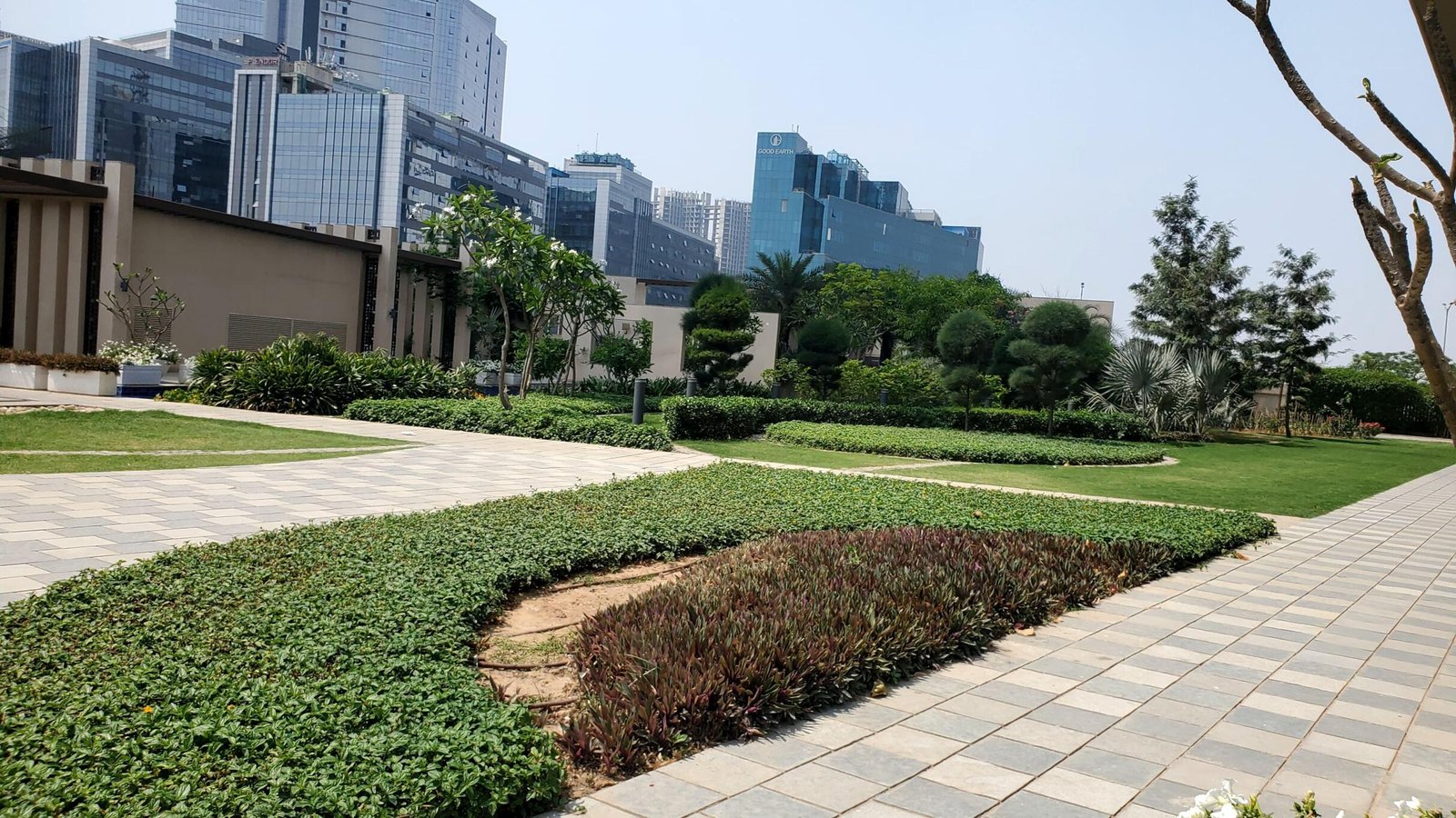 cybftr2_1747632919_597282927_optOrig