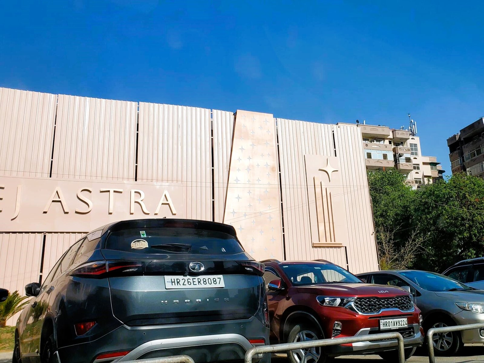 tn8qwnb_1744180134_584952975_op